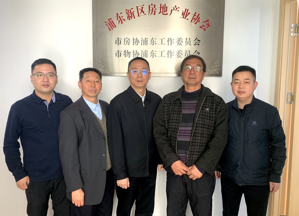 132715.jpg 132715.jpg